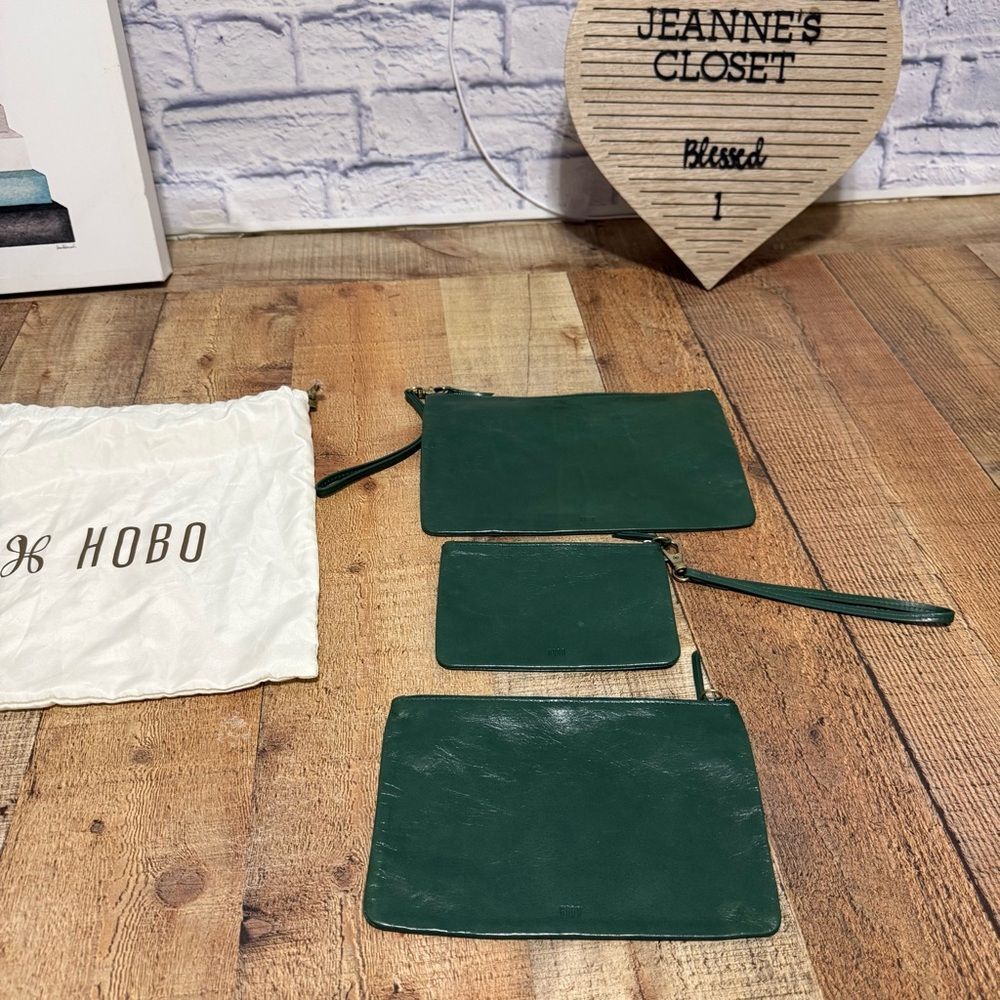 HOBO 'Triad' 3 different pouches with wristlet green leather - Picture 5 of 16